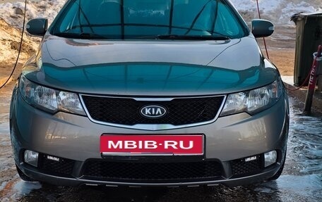 KIA Cerato III, 2010 год, 700 000 рублей, 1 фотография
