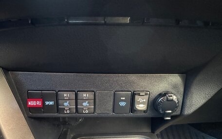 Toyota RAV4, 2018 год, 2 690 000 рублей, 16 фотография