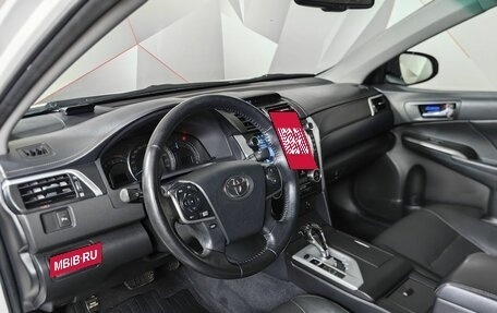 Toyota Camry, 2013 год, 1 645 000 рублей, 19 фотография