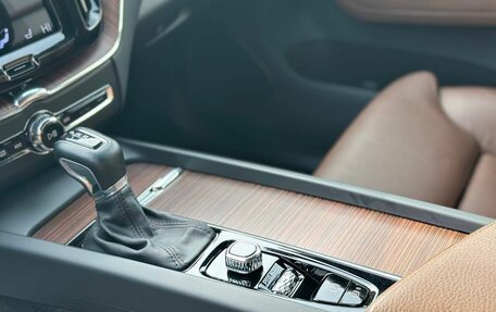 Volvo XC60 II, 2020 год, 4 300 000 рублей, 21 фотография