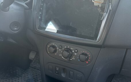 Renault Sandero II рестайлинг, 2014 год, 580 000 рублей, 6 фотография