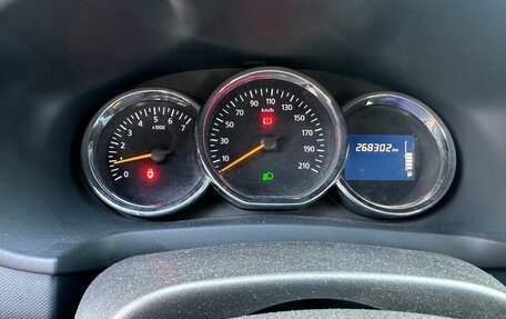 Renault Sandero II рестайлинг, 2014 год, 580 000 рублей, 11 фотография