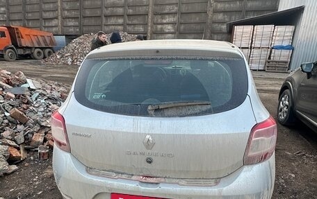 Renault Sandero II рестайлинг, 2014 год, 580 000 рублей, 3 фотография