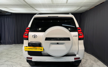 Toyota Land Cruiser Prado 150 рестайлинг 2, 2021 год, 6 950 000 рублей, 8 фотография