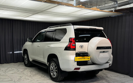 Toyota Land Cruiser Prado 150 рестайлинг 2, 2021 год, 6 950 000 рублей, 9 фотография