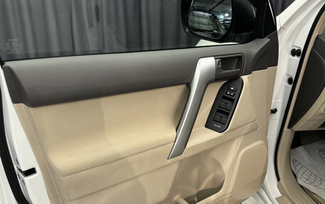 Toyota Land Cruiser Prado 150 рестайлинг 2, 2021 год, 6 950 000 рублей, 11 фотография