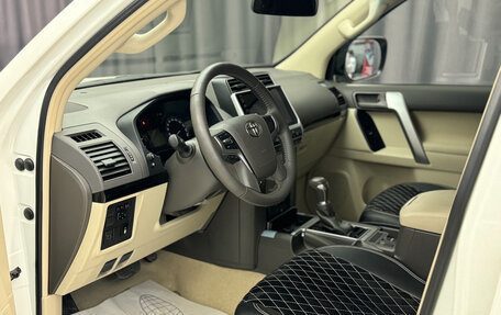 Toyota Land Cruiser Prado 150 рестайлинг 2, 2021 год, 6 950 000 рублей, 14 фотография