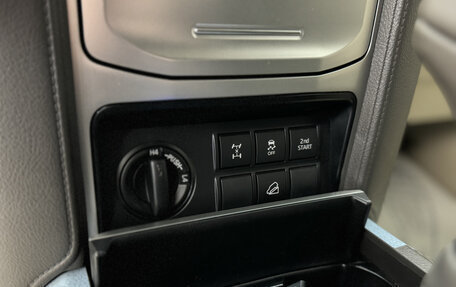 Toyota Land Cruiser Prado 150 рестайлинг 2, 2021 год, 6 950 000 рублей, 20 фотография