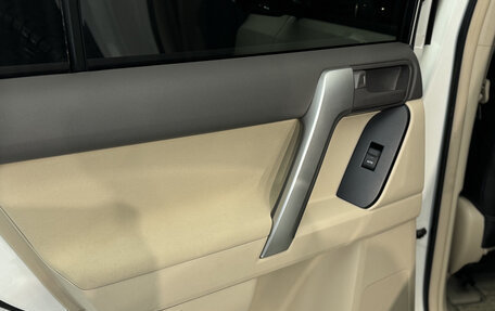 Toyota Land Cruiser Prado 150 рестайлинг 2, 2021 год, 6 950 000 рублей, 22 фотография