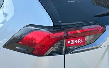 Toyota RAV4, 2020 год, 3 150 000 рублей, 11 фотография