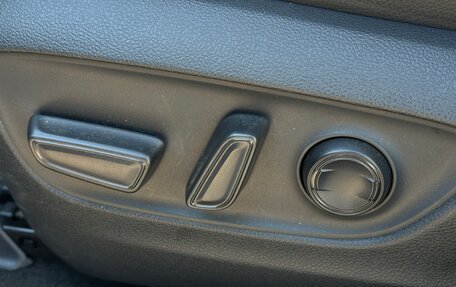 Toyota RAV4, 2020 год, 3 150 000 рублей, 18 фотография