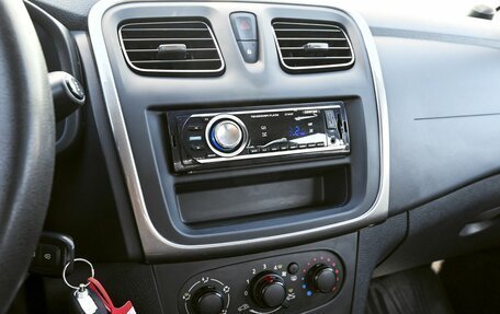 Renault Sandero II рестайлинг, 2018 год, 929 000 рублей, 11 фотография