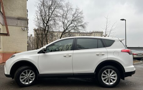 Toyota RAV4, 2017 год, 1 765 000 рублей, 10 фотография