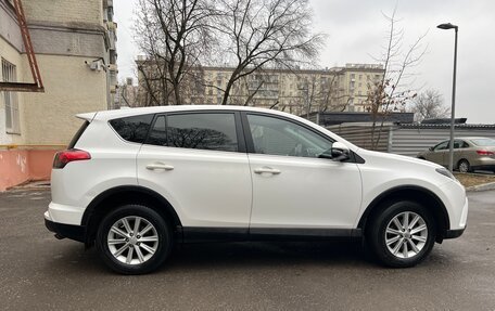 Toyota RAV4, 2017 год, 1 765 000 рублей, 16 фотография