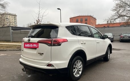 Toyota RAV4, 2017 год, 1 765 000 рублей, 5 фотография