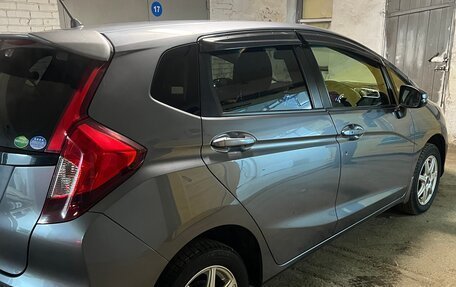 Honda Fit III, 2018 год, 1 500 000 рублей, 5 фотография