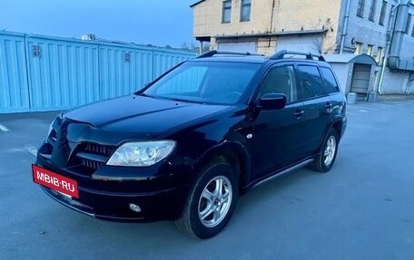 Mitsubishi Outlander III рестайлинг 3, 2007 год, 725 000 рублей, 12 фотография