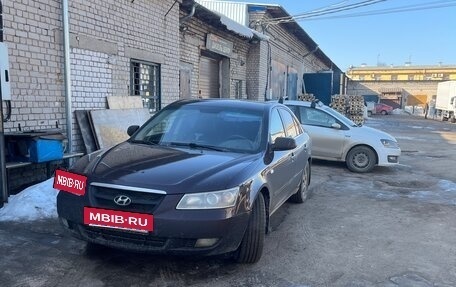 Hyundai Sonata VI, 2006 год, 600 000 рублей, 2 фотография