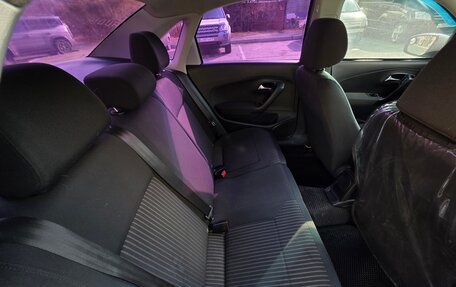 Volkswagen Polo VI (EU Market), 2011 год, 750 000 рублей, 10 фотография