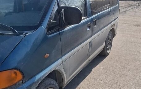 Mitsubishi Space Gear I рестайлинг, 1997 год, 180 000 рублей, 3 фотография