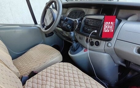 Renault Trafic, 2004 год, 600 000 рублей, 4 фотография