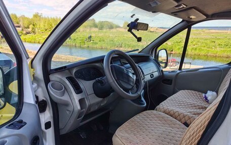 Renault Trafic, 2004 год, 600 000 рублей, 8 фотография