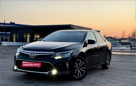 Toyota Camry, 2017 год, 2 175 000 рублей, 1 фотография