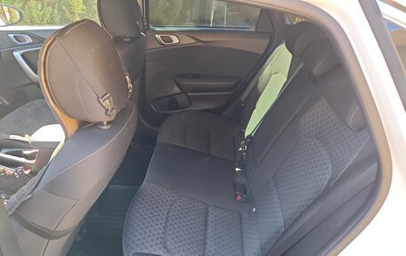 KIA cee'd III, 2019 год, 1 900 000 рублей, 10 фотография