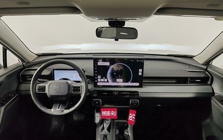 Toyota RAV4, 2025 год, 5 290 000 рублей, 14 фотография