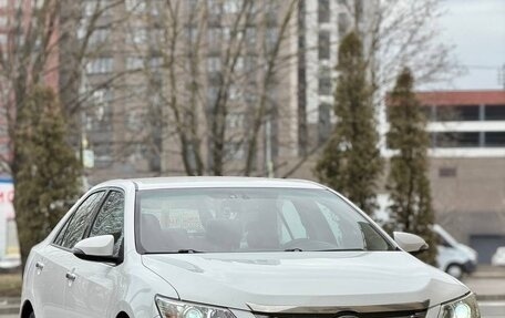 Toyota Camry, 2014 год, 1 550 000 рублей, 2 фотография