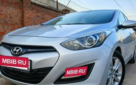 Hyundai i30 II рестайлинг, 2012 год, 985 000 рублей, 2 фотография