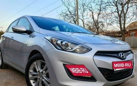 Hyundai i30 II рестайлинг, 2012 год, 985 000 рублей, 4 фотография