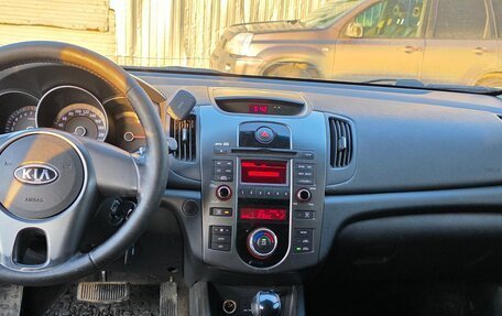 KIA Cerato III, 2010 год, 700 000 рублей, 7 фотография