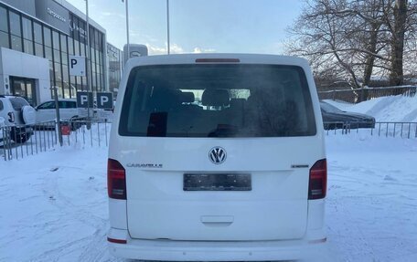 Volkswagen Caravelle T6 рестайлинг, 2020 год, 4 080 000 рублей, 7 фотография