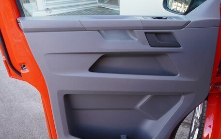 Volkswagen Transporter T6 рестайлинг, 2021 год, 3 560 000 рублей, 11 фотография