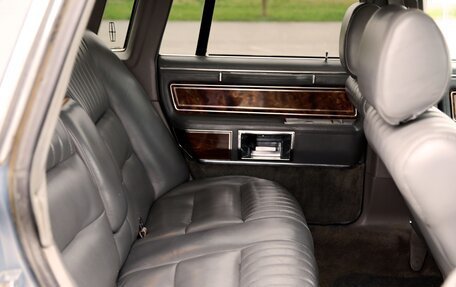 Lincoln Town Car II, 1989 год, 2 900 000 рублей, 22 фотография