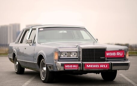 Lincoln Town Car II, 1989 год, 2 900 000 рублей, 10 фотография