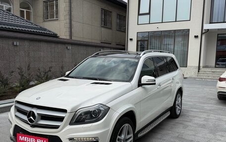 Mercedes-Benz GL-Класс, 2014 год, 3 500 000 рублей, 4 фотография