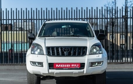 Toyota Land Cruiser Prado 120 рестайлинг, 2005 год, 1 999 999 рублей, 2 фотография