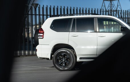 Toyota Land Cruiser Prado 120 рестайлинг, 2005 год, 1 999 999 рублей, 7 фотография