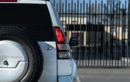 Toyota Land Cruiser Prado 120 рестайлинг, 2005 год, 1 999 999 рублей, 10 фотография