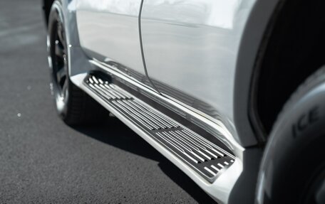 Toyota Land Cruiser Prado 120 рестайлинг, 2005 год, 1 999 999 рублей, 17 фотография