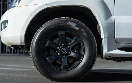 Toyota Land Cruiser Prado 120 рестайлинг, 2005 год, 1 999 999 рублей, 16 фотография