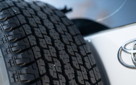 Toyota Land Cruiser Prado 120 рестайлинг, 2005 год, 1 999 999 рублей, 18 фотография