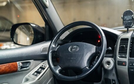 Toyota Land Cruiser Prado 120 рестайлинг, 2005 год, 1 999 999 рублей, 19 фотография