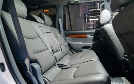 Toyota Land Cruiser Prado 120 рестайлинг, 2005 год, 1 999 999 рублей, 26 фотография