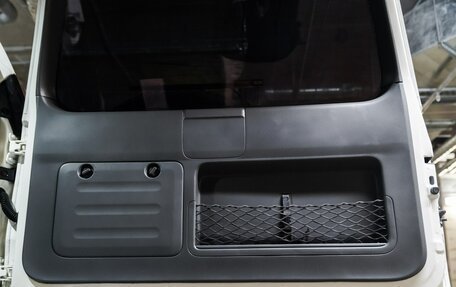 Toyota Land Cruiser Prado 120 рестайлинг, 2005 год, 1 999 999 рублей, 29 фотография