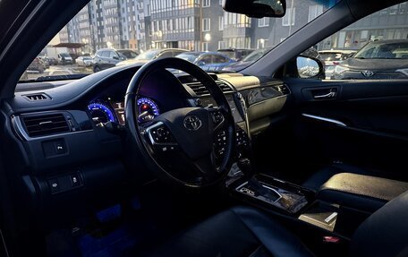 Toyota Camry, 2017 год, 2 175 000 рублей, 17 фотография