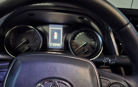 Toyota Camry, 2019 год, 2 400 000 рублей, 6 фотография