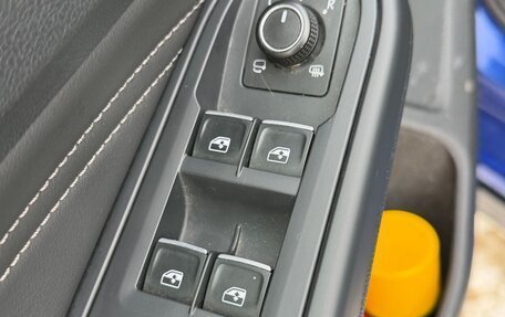 Volkswagen Golf VIII, 2020 год, 2 300 000 рублей, 13 фотография